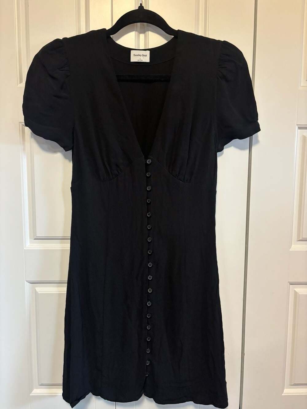 Sunday Best Sandrine Dress Size 2 Black Short Sleeve V-Neck
